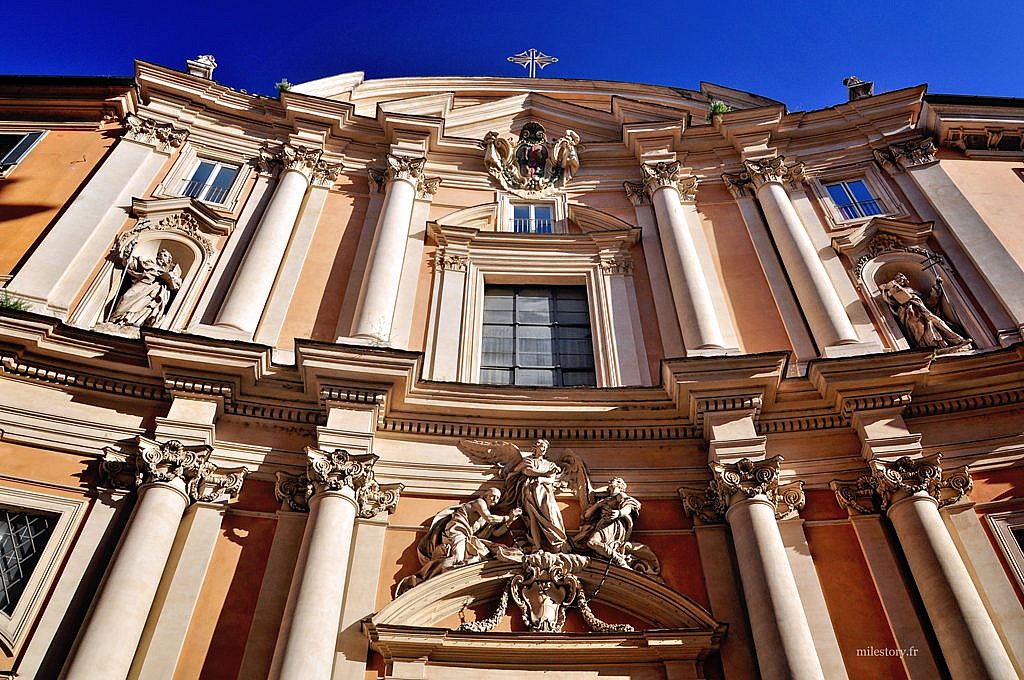 façade église à Rome