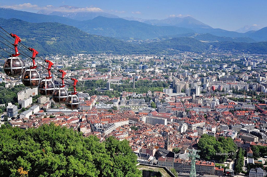 téléphérique de grenoble et vue panoramique