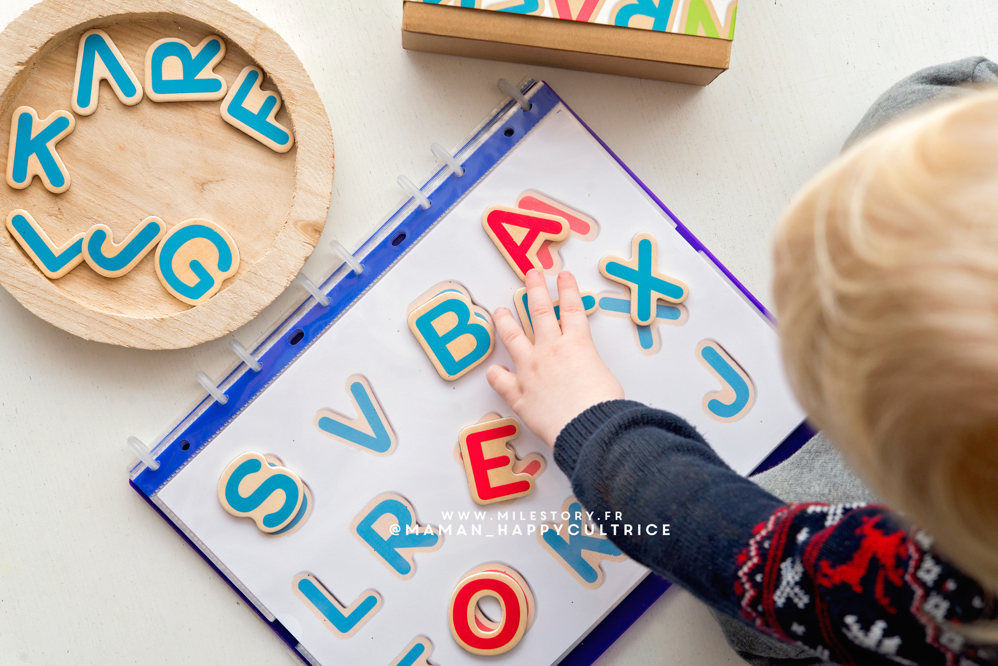 Activités avec le Coffret Lettres magnétiques Céline Alvarez Les